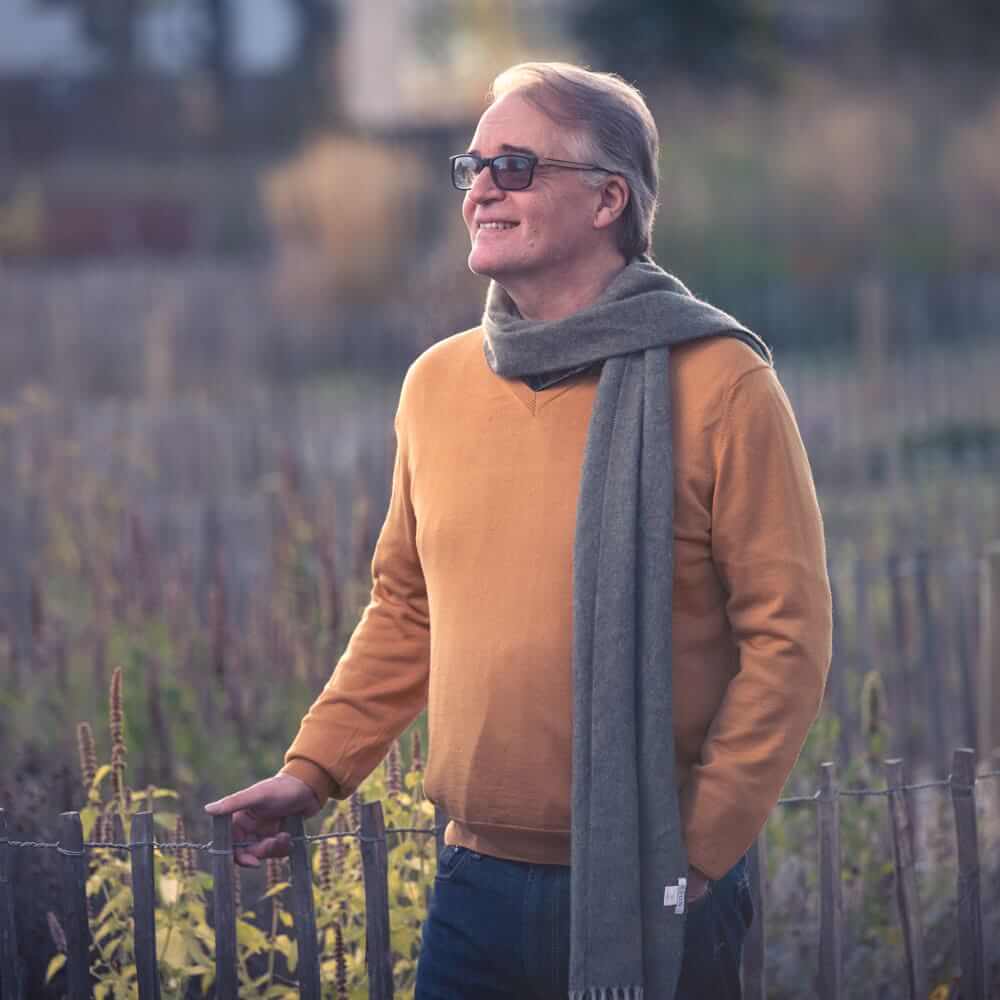 Trubaduuri Tero Kuparisen "Koskettaa" singlen kansikuva