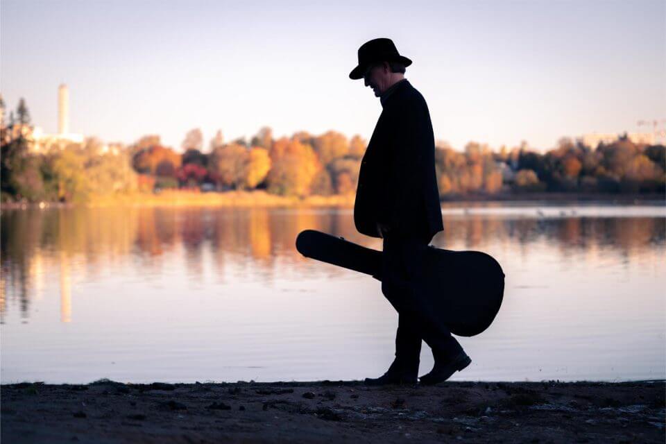 Trubaduuri Tero Kuparinen